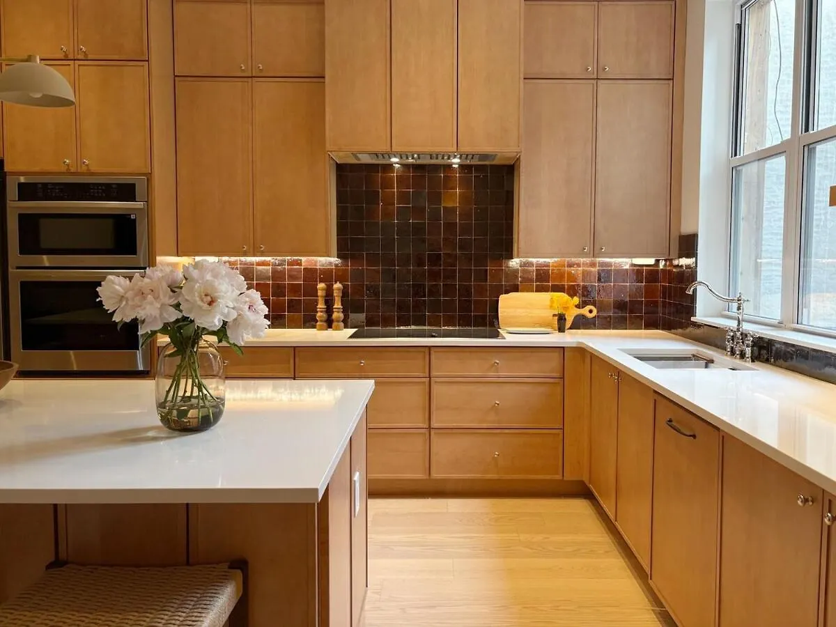 Апартаменты 4 Million Dollar Manhattan Brownstone Brand New Нью-Йорк США